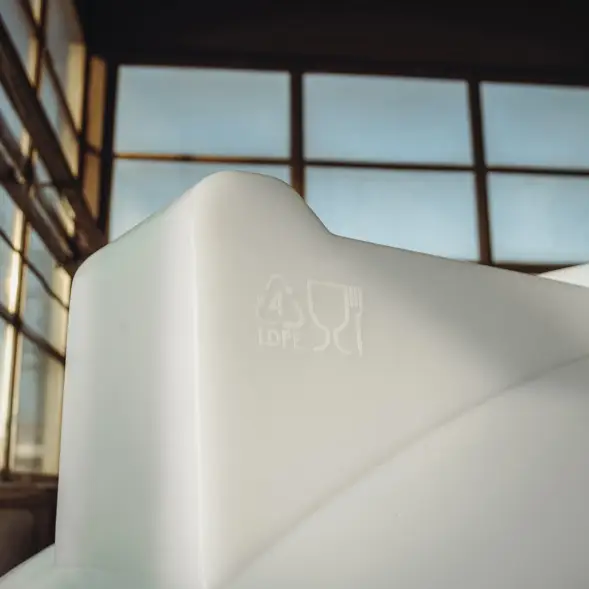 Емкость ЦКТ 3000 л с патрубком 110мм под плотность до 1,5 г/см3 белая в обрешетке